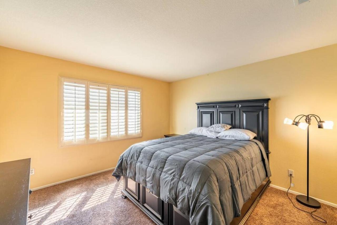 Family-Friendly 4Br Home - Spacious - Great Location Fontana Bagian luar foto